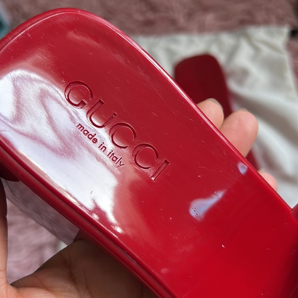 GUCCI Rubber Logo Platform Slide Sandal - Picture 8 of 9